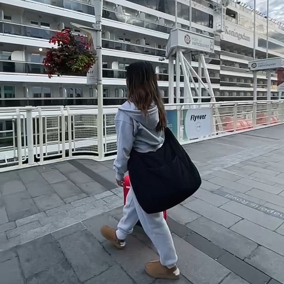 =GEN 'AYCC' All You Can Carry Grey Nylon Grey Puff Crossbody Bag - Picture 3 of 16